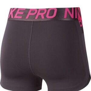Nike pro Women's Gray Pro Crossover-waistband Shorts intratwist size m